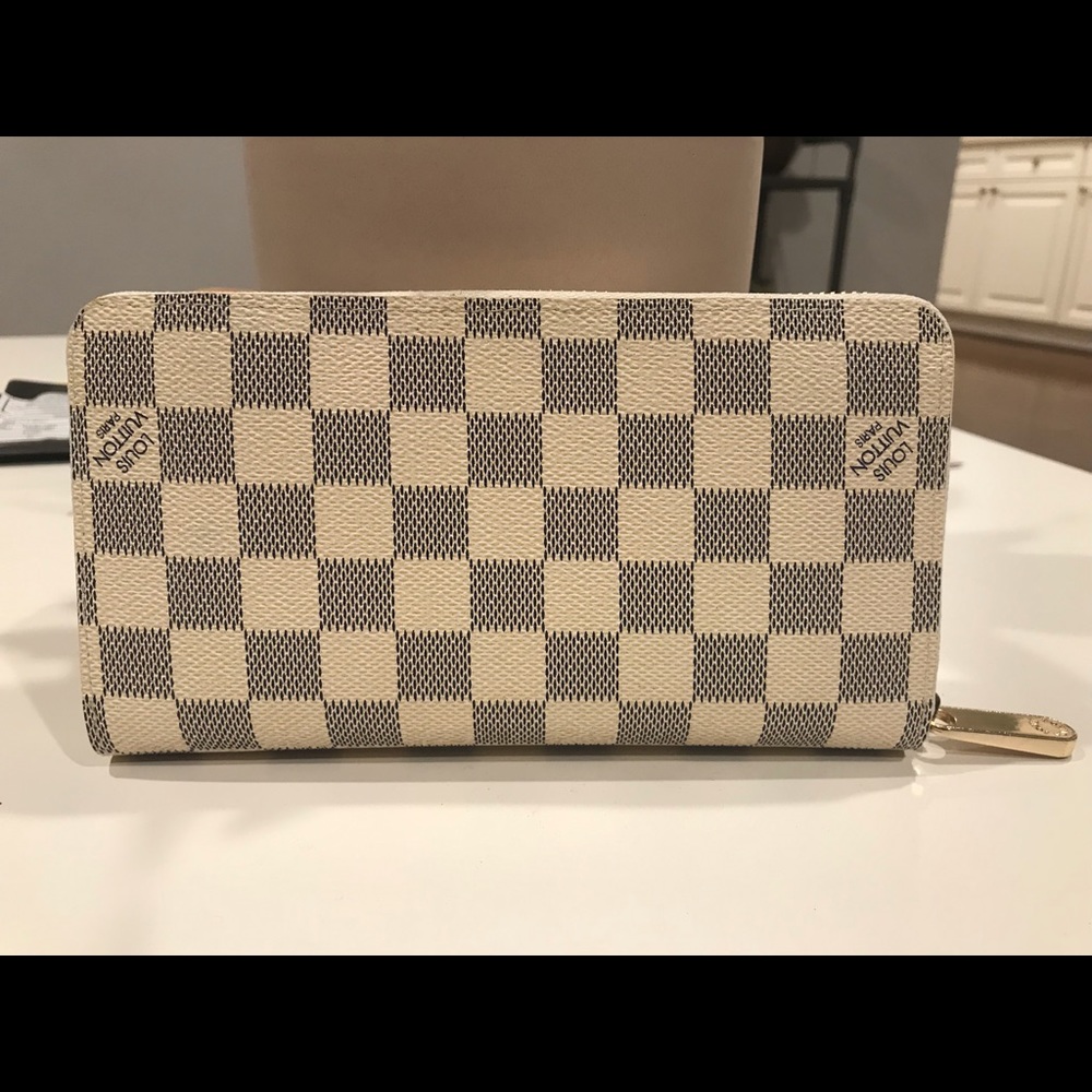 Louis Vuitton Wallet